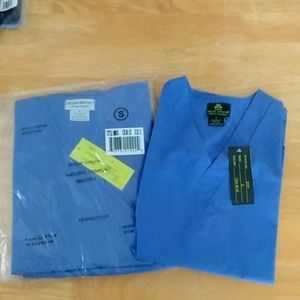Scrub Set (Small Ceil) + 2nd Scrub Top Bonus NWT